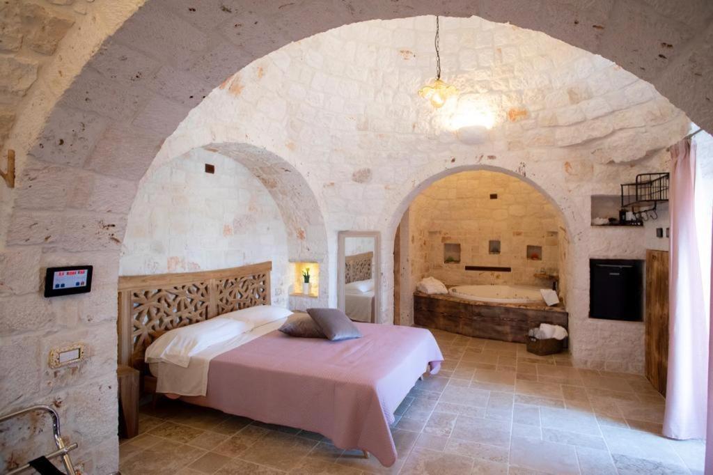 Relais Il Trullo Della Rupe Ostuni Exterior foto